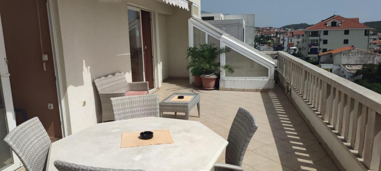 Appartamento Happy Basset Terrace Makarska Esterno foto