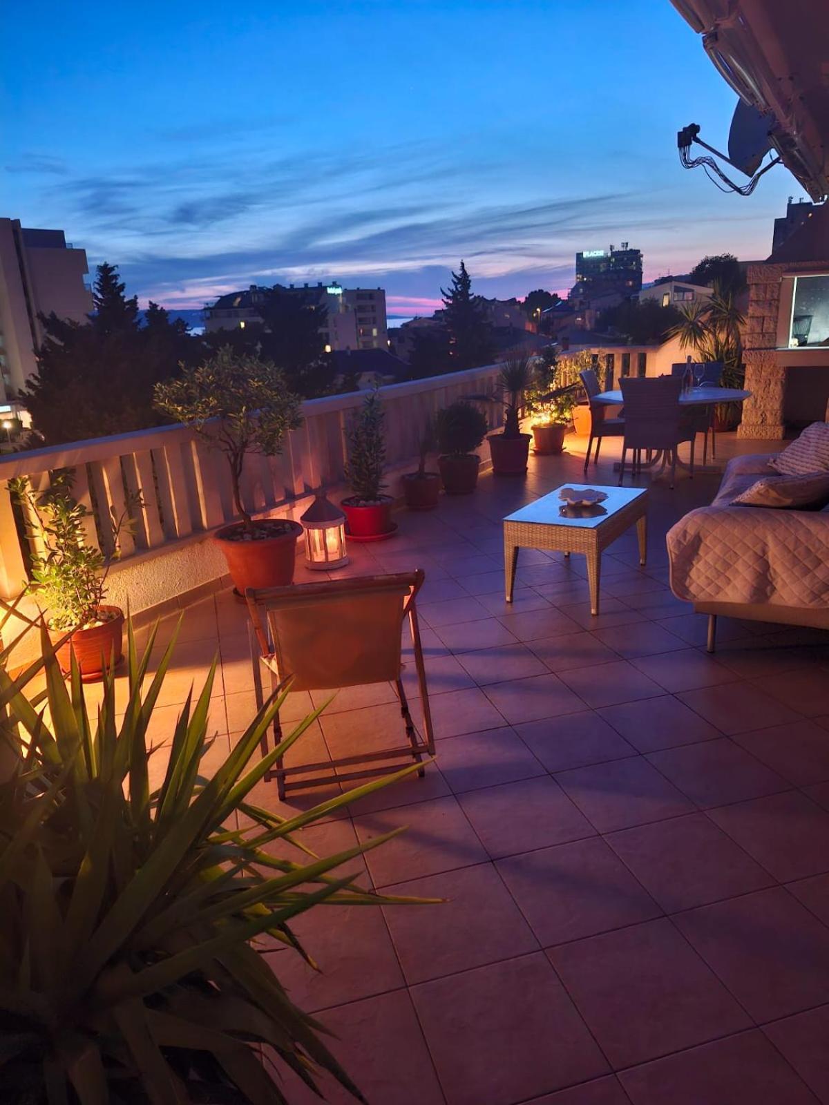 Appartamento Happy Basset Terrace Makarska Esterno foto