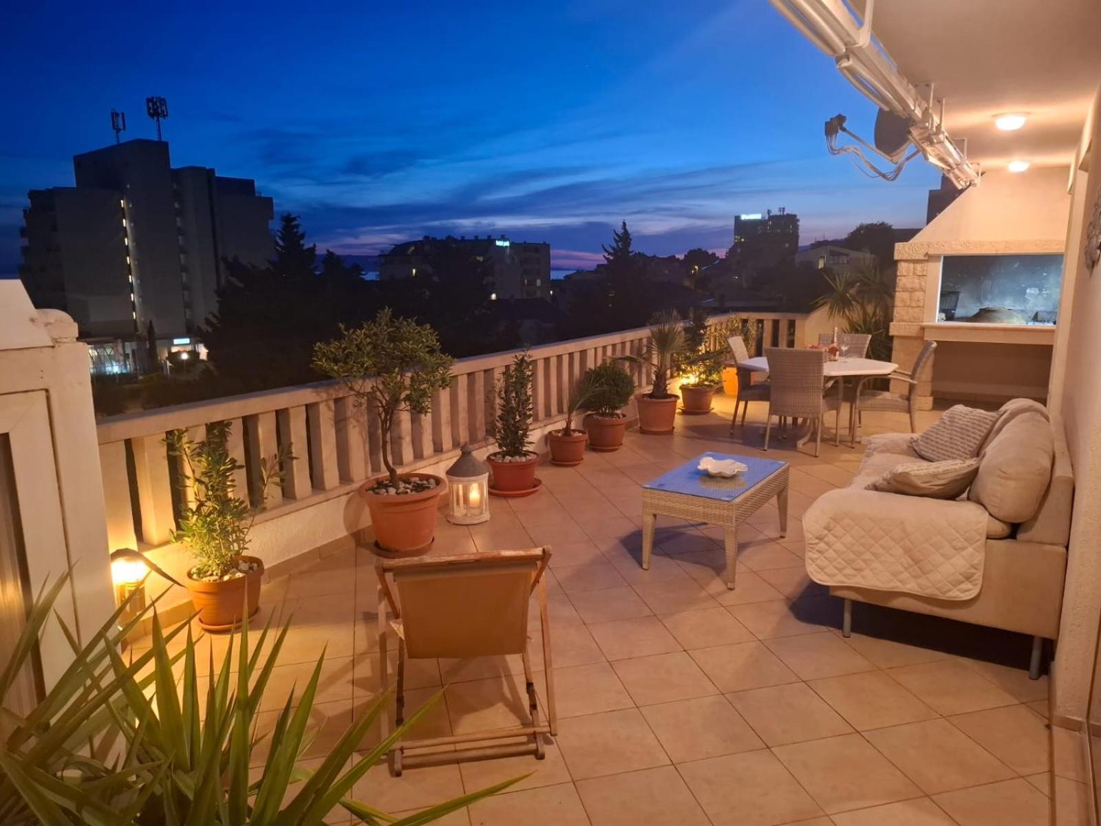 Appartamento Happy Basset Terrace Makarska Esterno foto