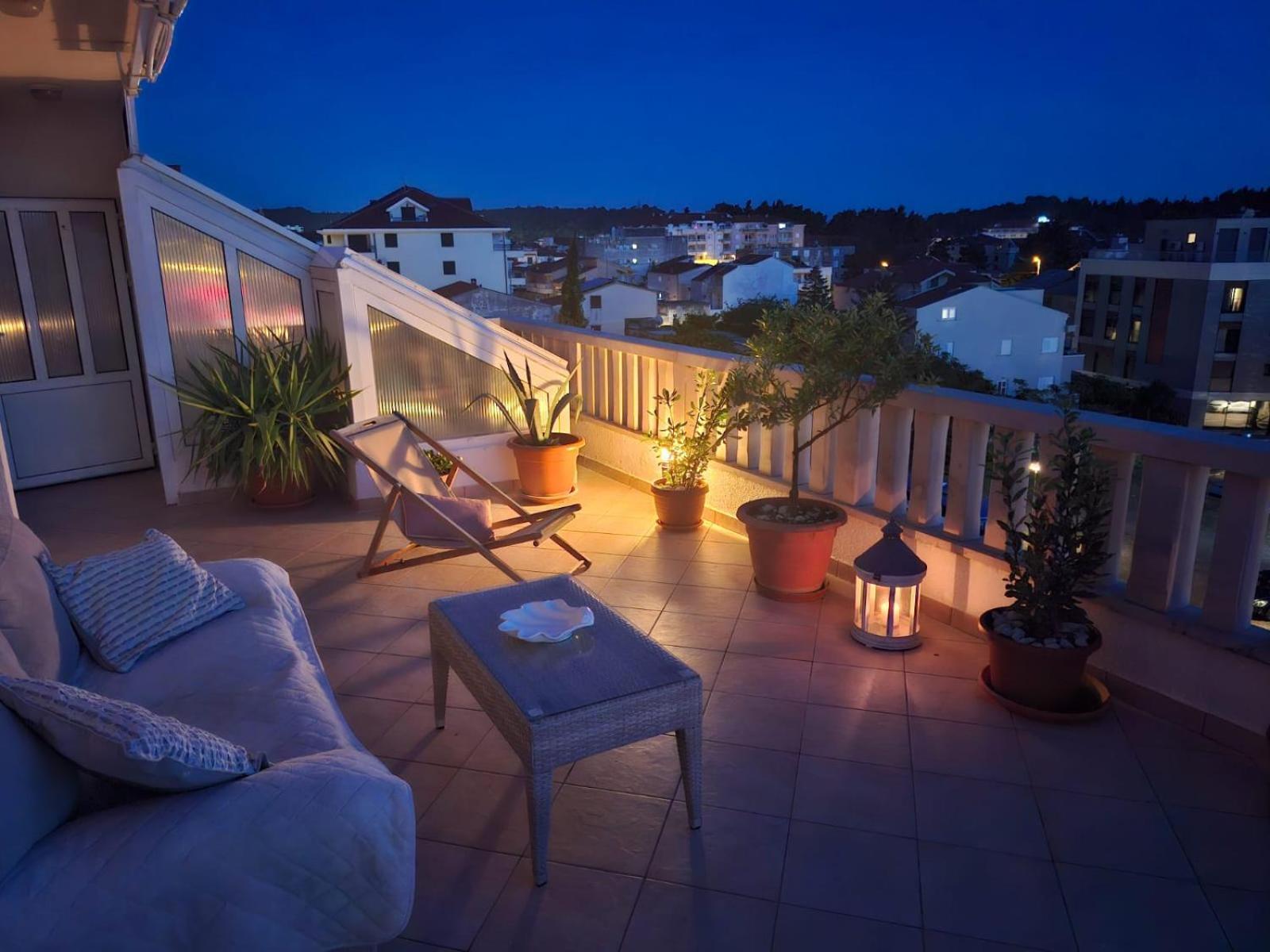 Appartamento Happy Basset Terrace Makarska Esterno foto